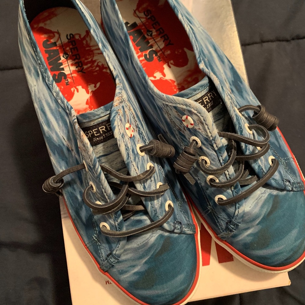 Sperrys Jaws Edition